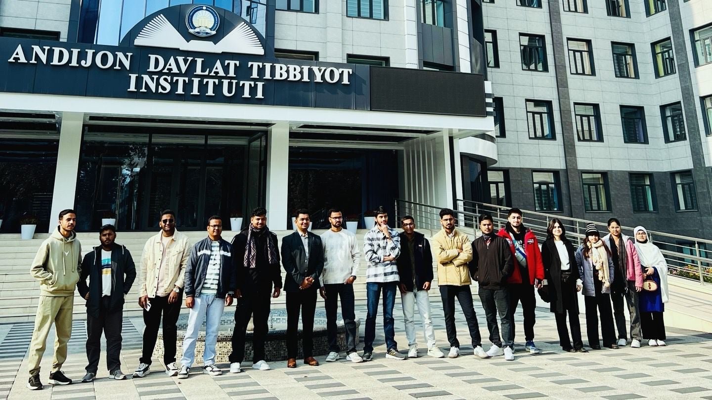 LICHEN students in front of the Andijan State Medical Institute main building